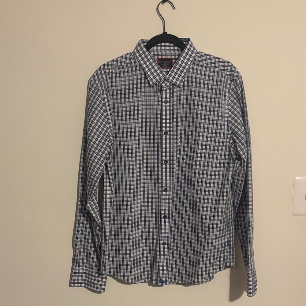 UNTUCKit Blue and White Checkered Casual Shirt
